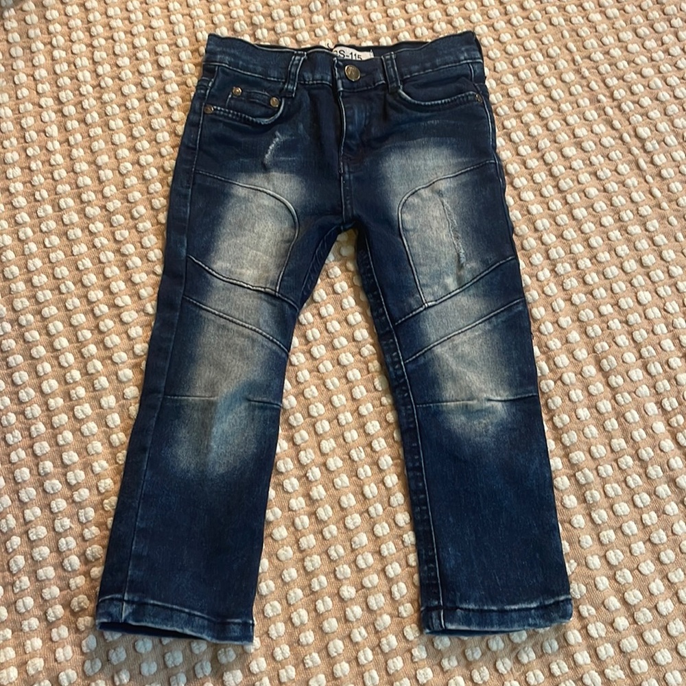 My sons gently worn clothing